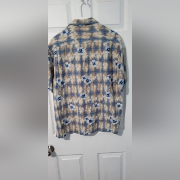 Blue and Tan Patterned Button-Up Shirt - Picture 3 of 3